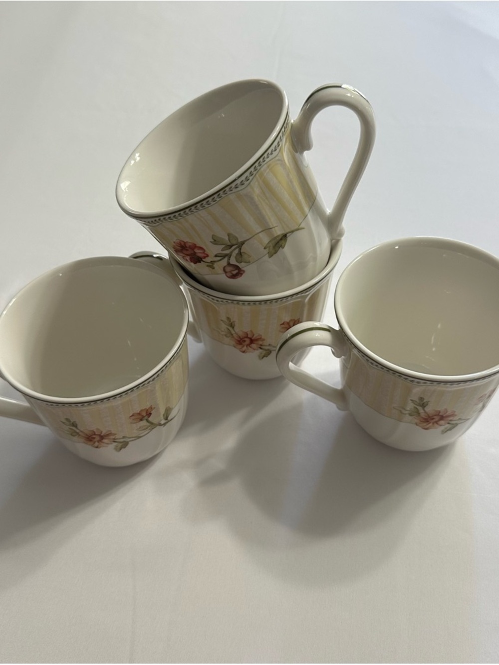 Floral Cream Mugs Set